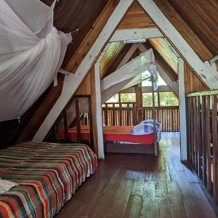 Les Acacias Bungalows Manambolo Eksteriør billede