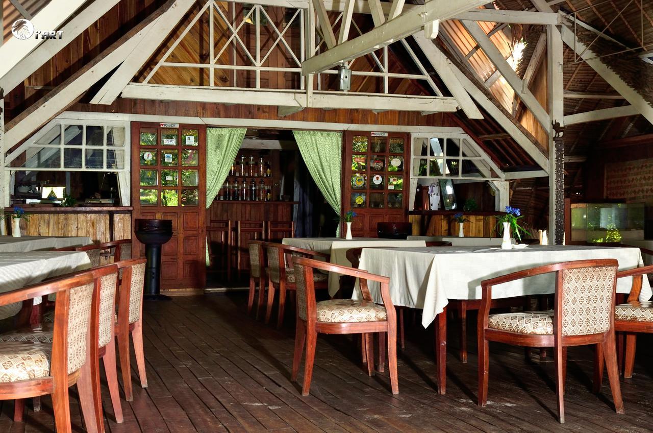 Les Acacias Bungalows Manambolo Eksteriør billede