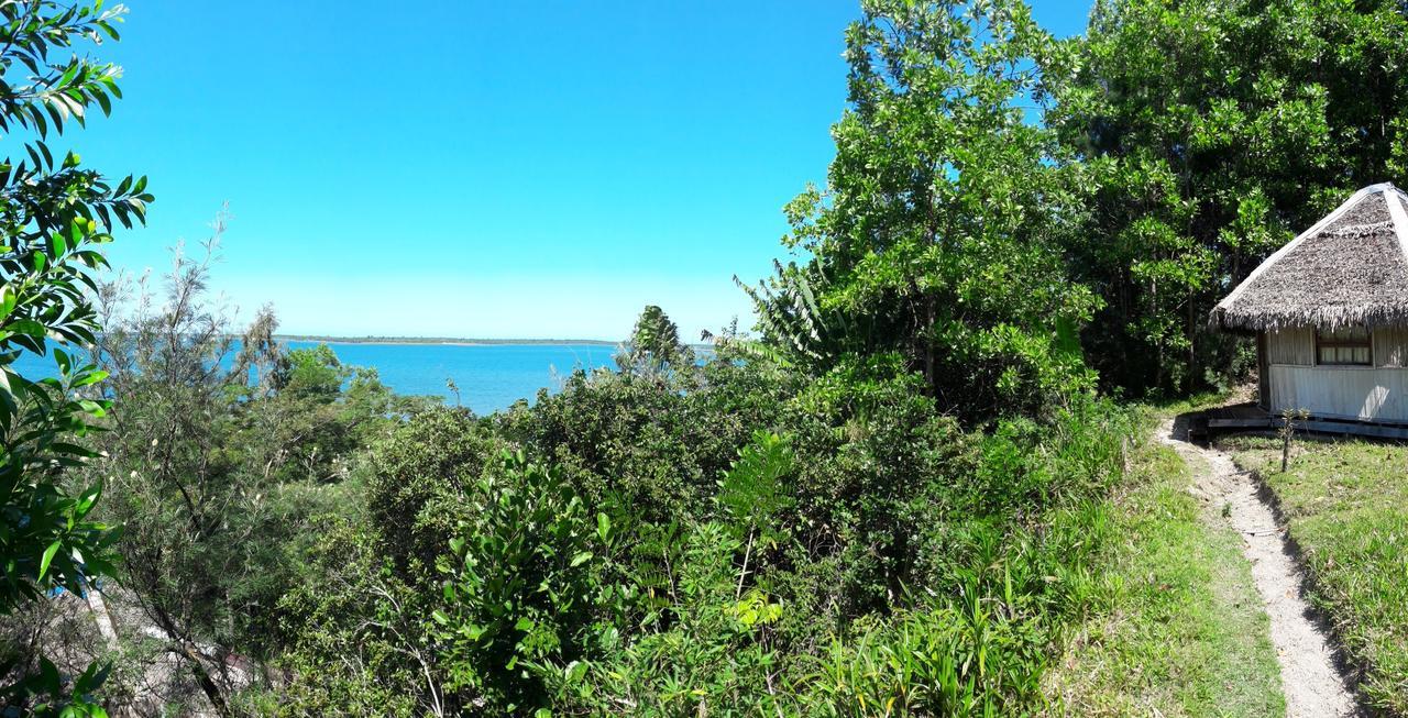Les Acacias Bungalows Manambolo Eksteriør billede
