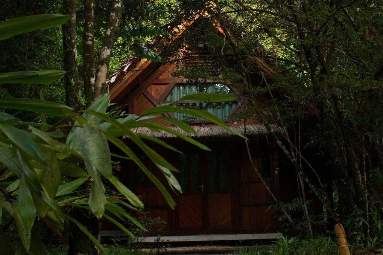 Les Acacias Bungalows Manambolo Eksteriør billede